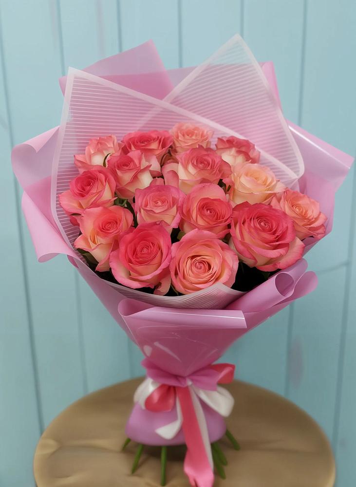 Букет 15 Розовых роз Равель в Агрызе