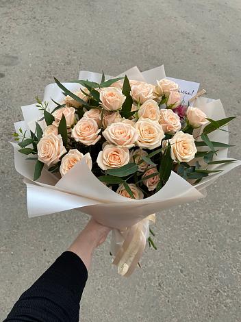 Букет Кремовые розы Латте в Агрызе